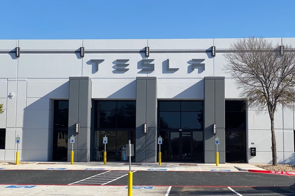 League City Tesla dealership opening delayed