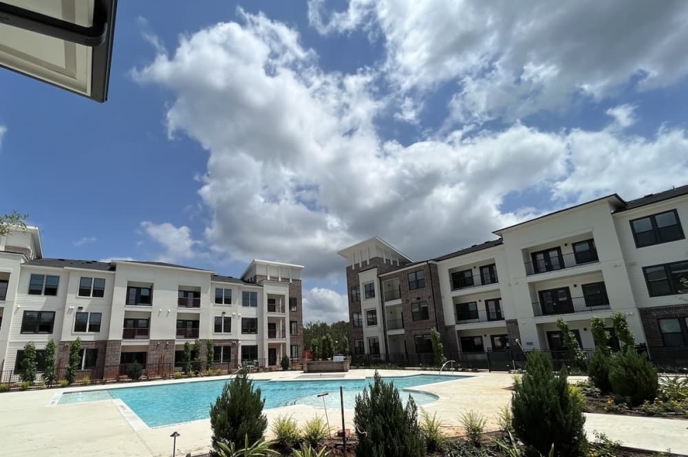 The Vic at Woodforest opens to residents