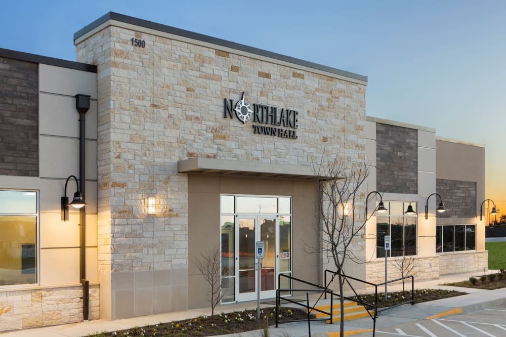 Northlake Town Council member arrested, submits resignation