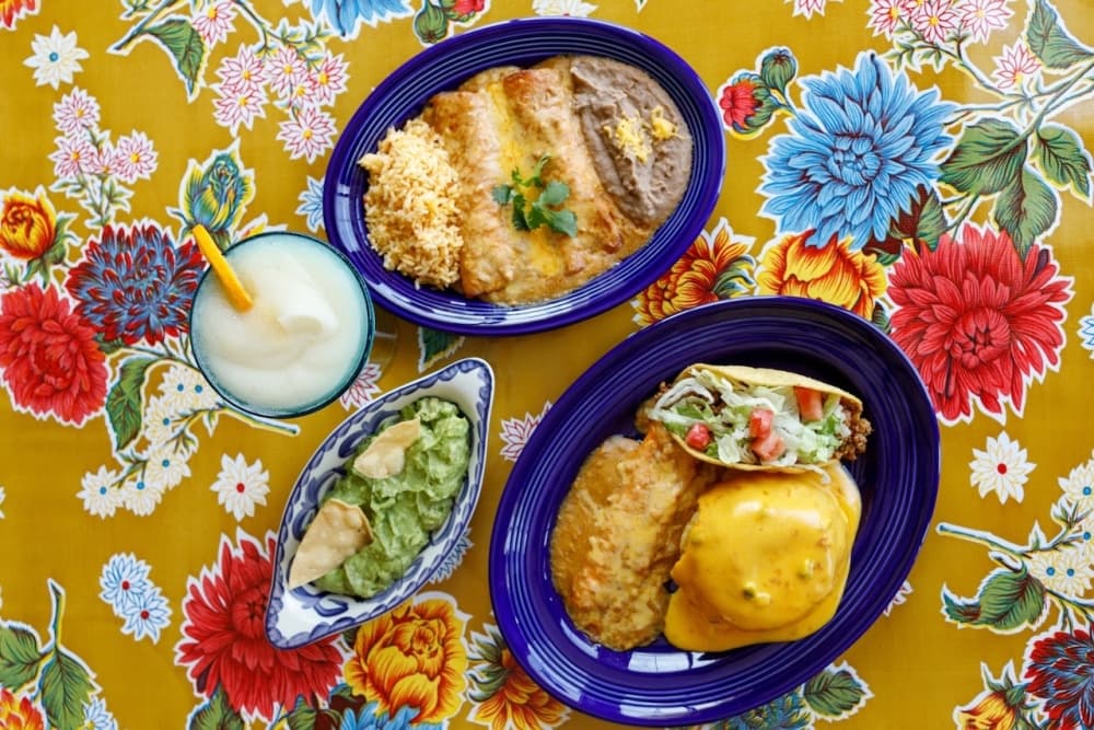 Tex-Mex eatery Los Tios opens in West U's Plaza in the Park
