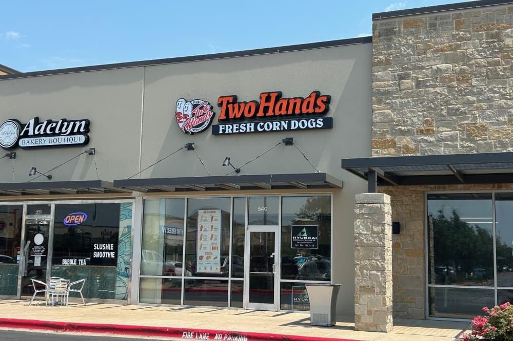 Two Hands Fresh Corndogs bringing specialty corn dogs to Round Rock in July