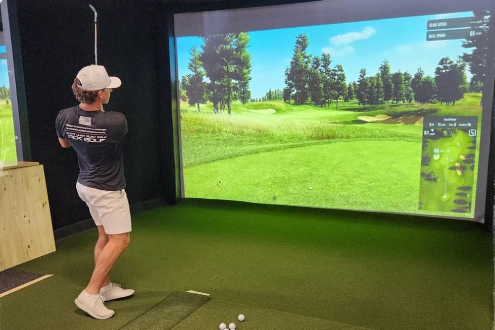 Golf simulator lounge coming to West Lake Hills