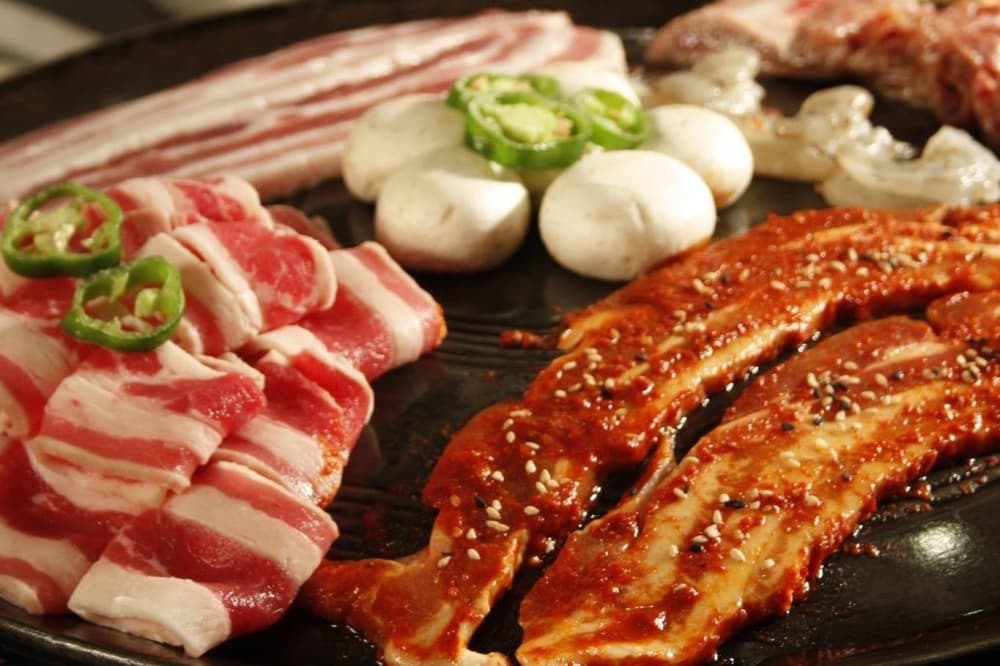 New Korean barbecue spot Honey Pig opens in Katy
