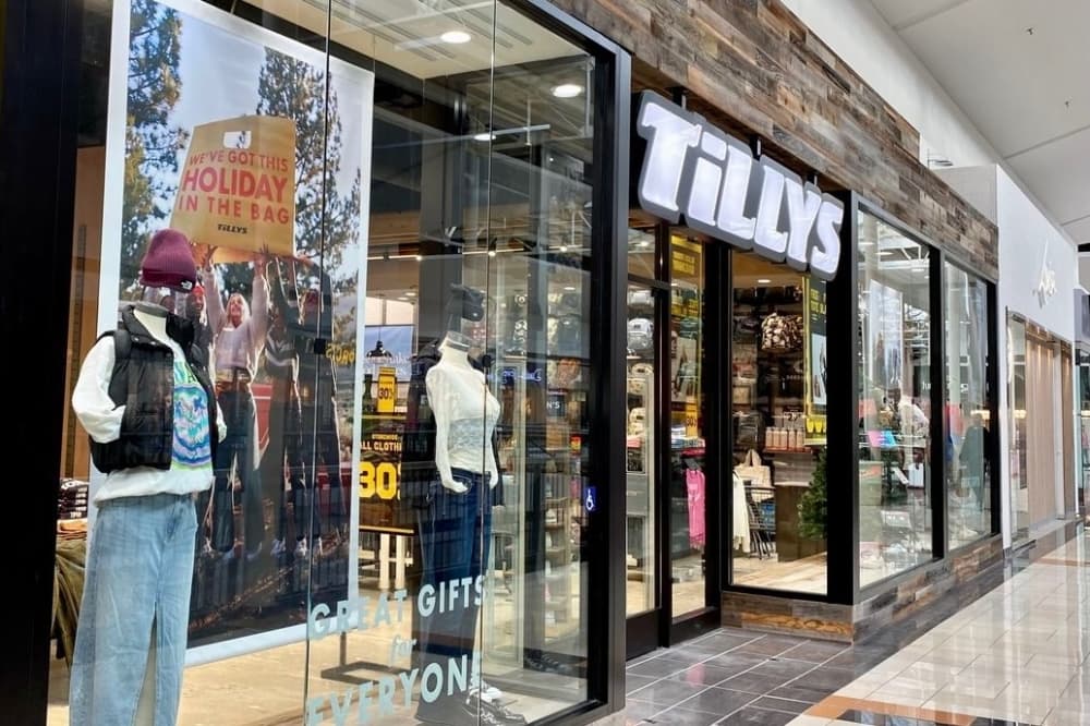 Tillys celebrates November opening of new Deerbrook Mall location in Humble