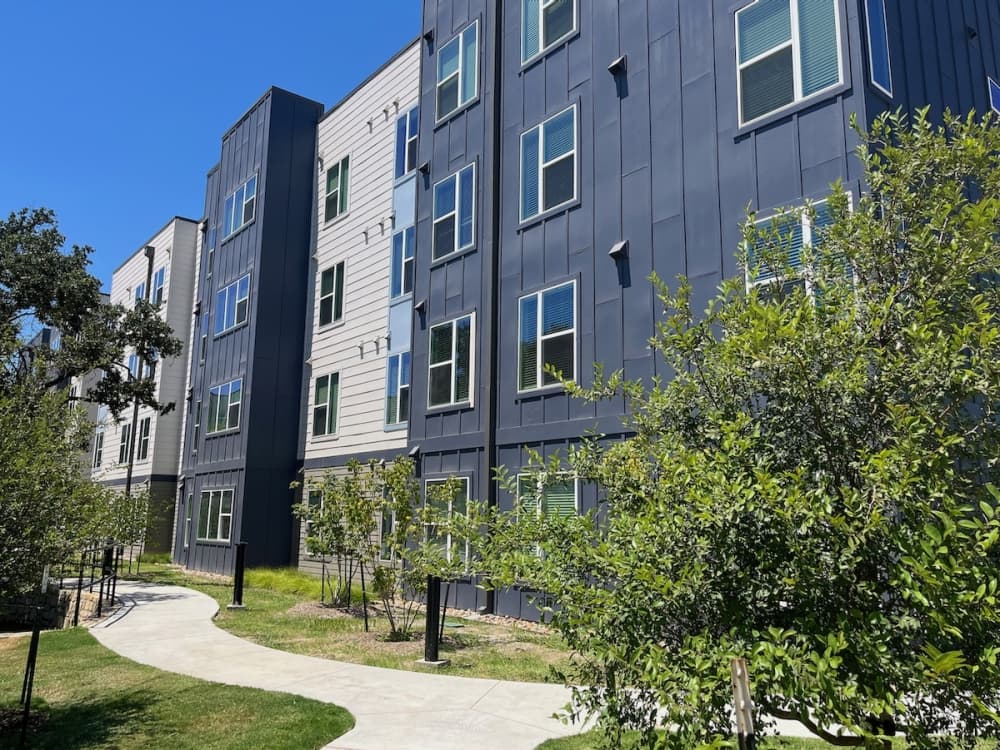 Affordable housing complex The Loretta now leasing in Austin