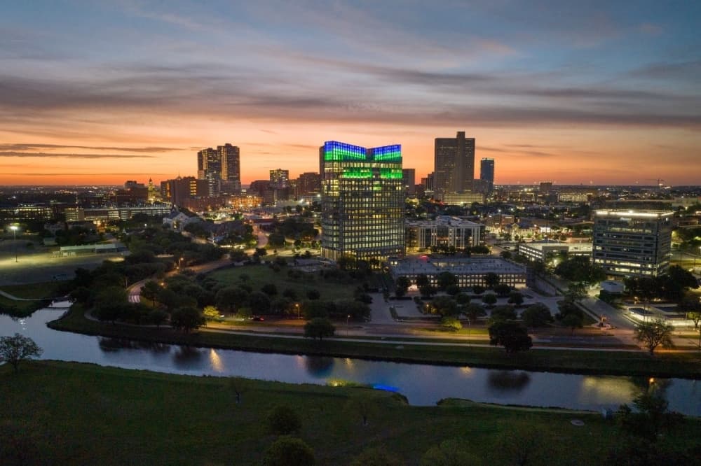 Fort Worth announces holiday hours for offices, services