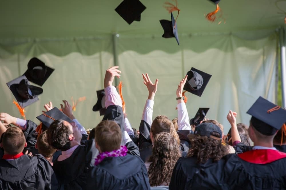 Keller ISD seniors invited to apply for various scholarships