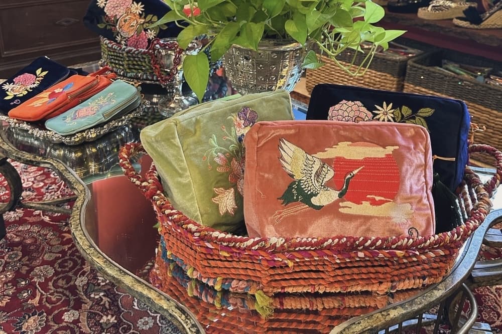 New boutique opens in Clear Lake Shores