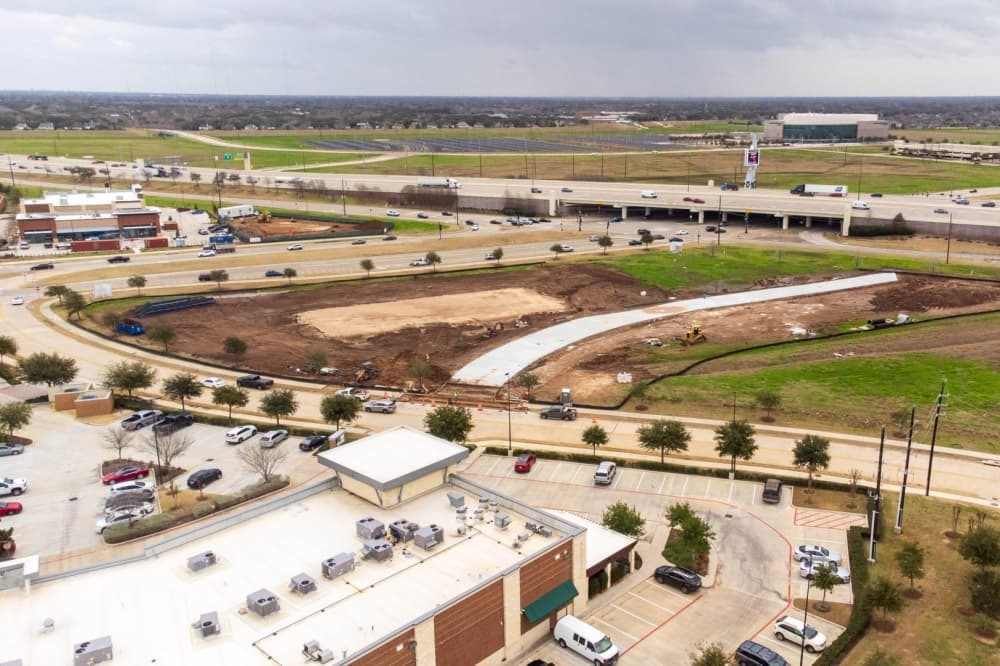 LaVance at Telfair shopping plaza to bring Starbucks, Parry’s Pizzeria & Taphouse, more