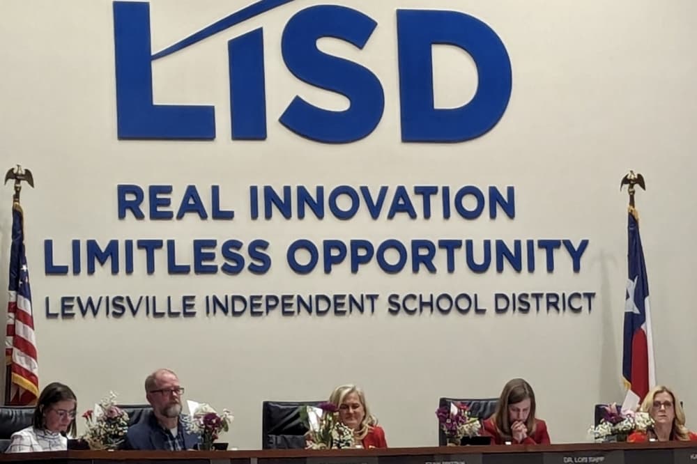 Lewisville ISD in process of replacing teacher laptops