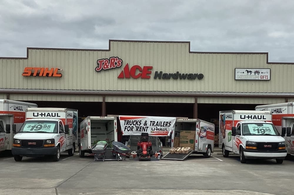 J&R's Ace Hardware celebrates 5 years in Porter