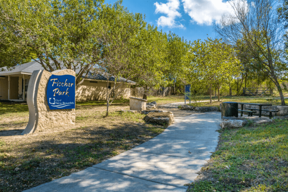 New Braunfels Jaycees celebrate 90 years by planting 90 trees across the city