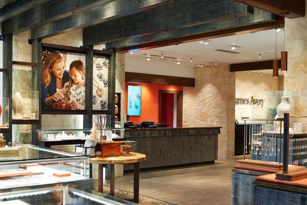 Artisan jeweler James Avery opens new location at League City Towne Center