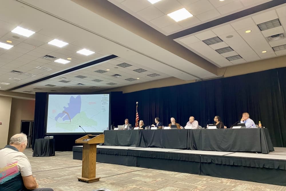 Bastrop Gateway project awaits further deliberation