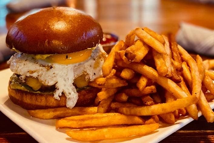The Tavern at Lakeside celebrates 5 years of serving Flower Mound, neighboring communities
