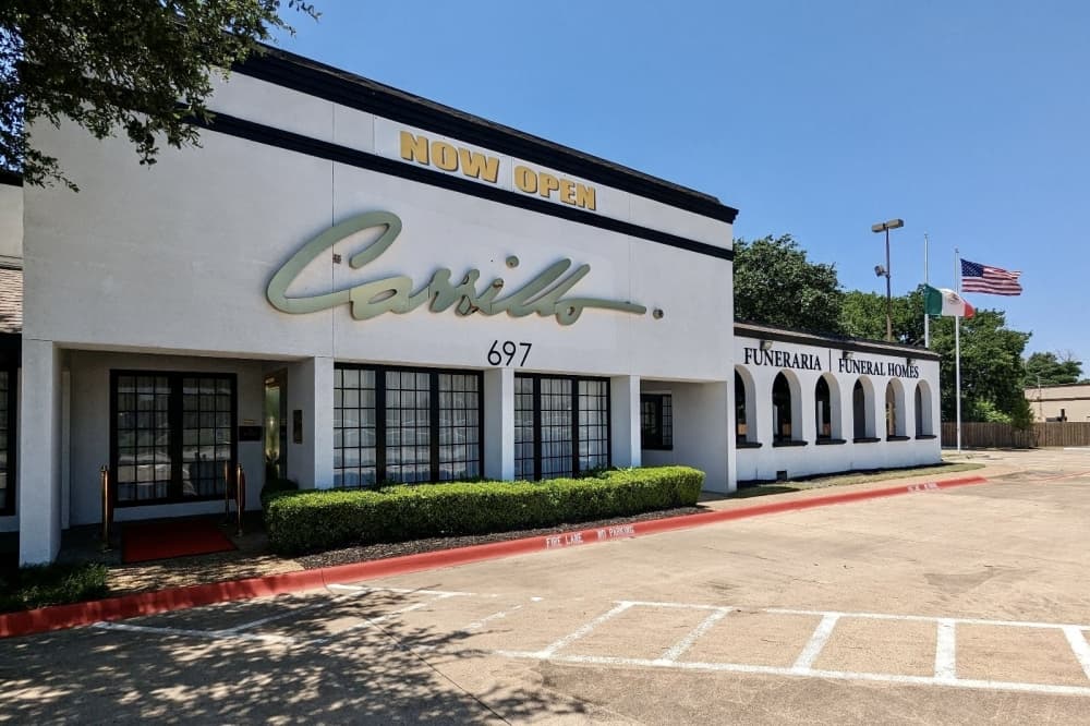 Carrillo Funeral Homes offers burial services in Lewisville