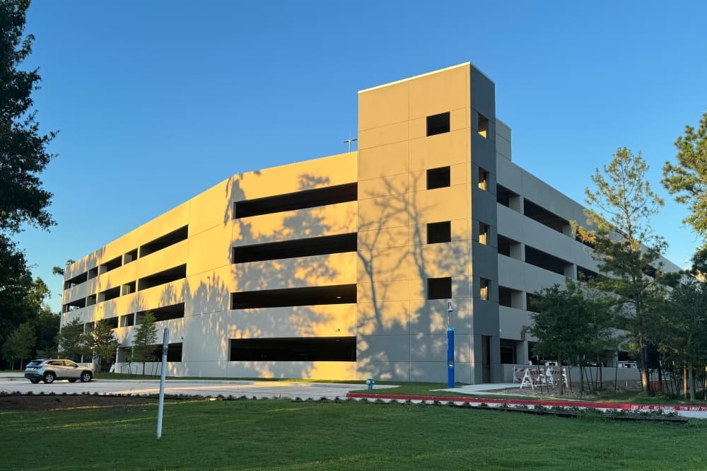 Memorial Hermann opens new 964-space parking garage in The Woodlands medical center