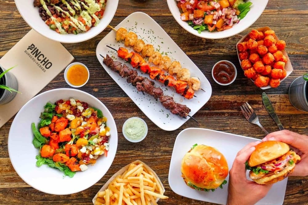 Pincho Burgers + Kebabs opens Katy restaurant