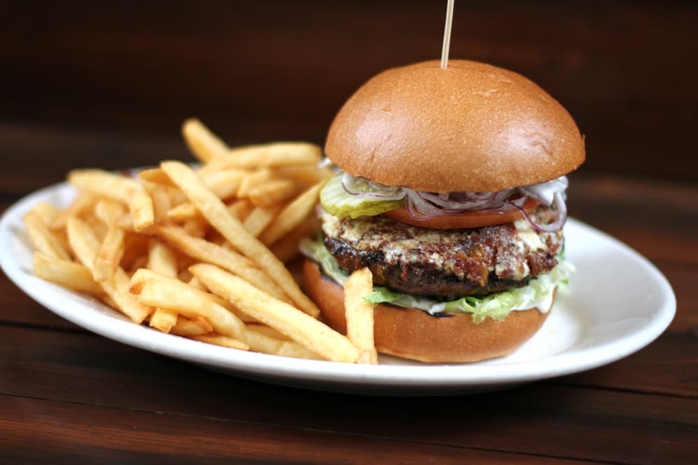 Lazy Dog Restaurant & Bar offers comfort food to Richmond area