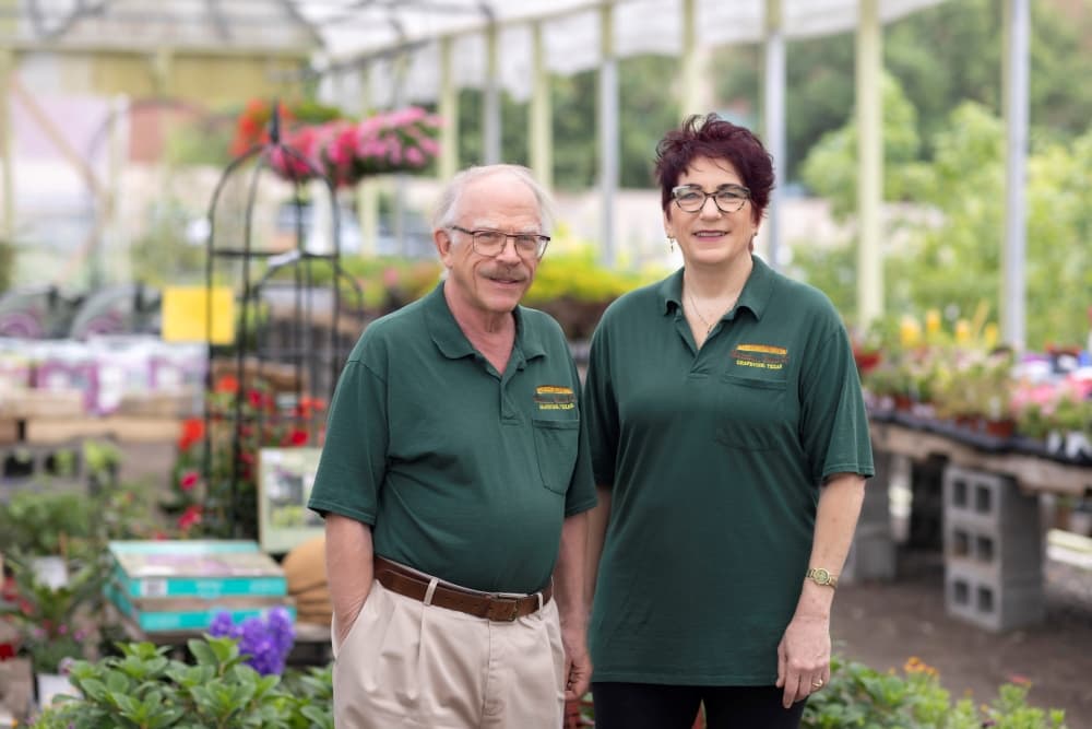 Organic gardening experts at Marshall Grain Co. specialize in quality, community and cats