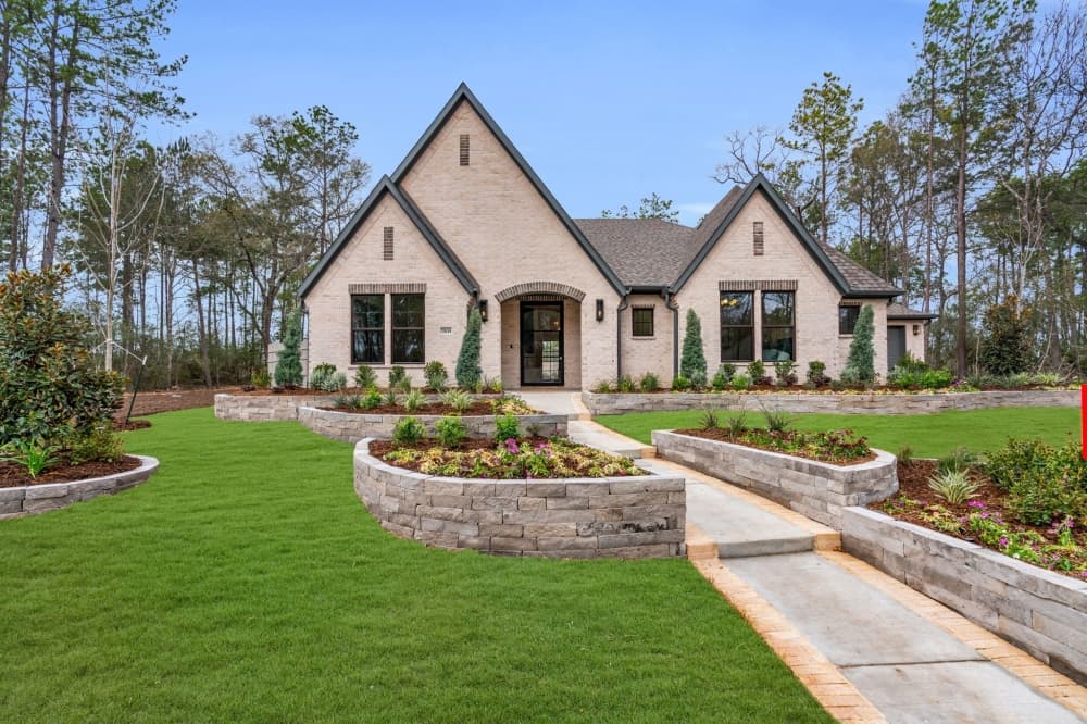 Join Jamestown Estate Homes for games, food and prizes at ARTAVIA Fall Festival on Sept. 21