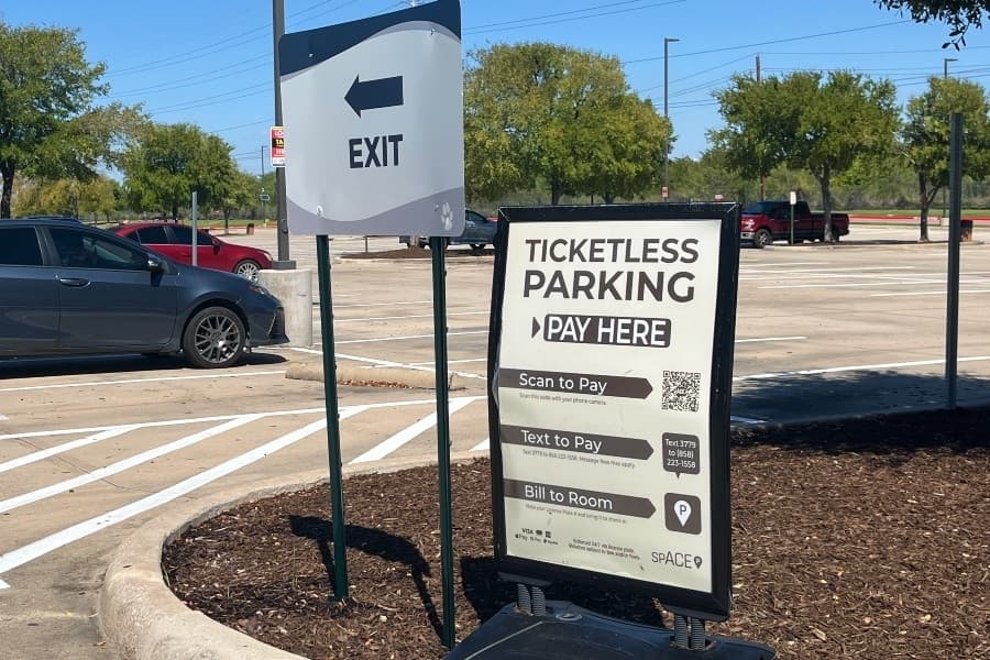 Great Wolf Lodge in Grapevine to charge for parking