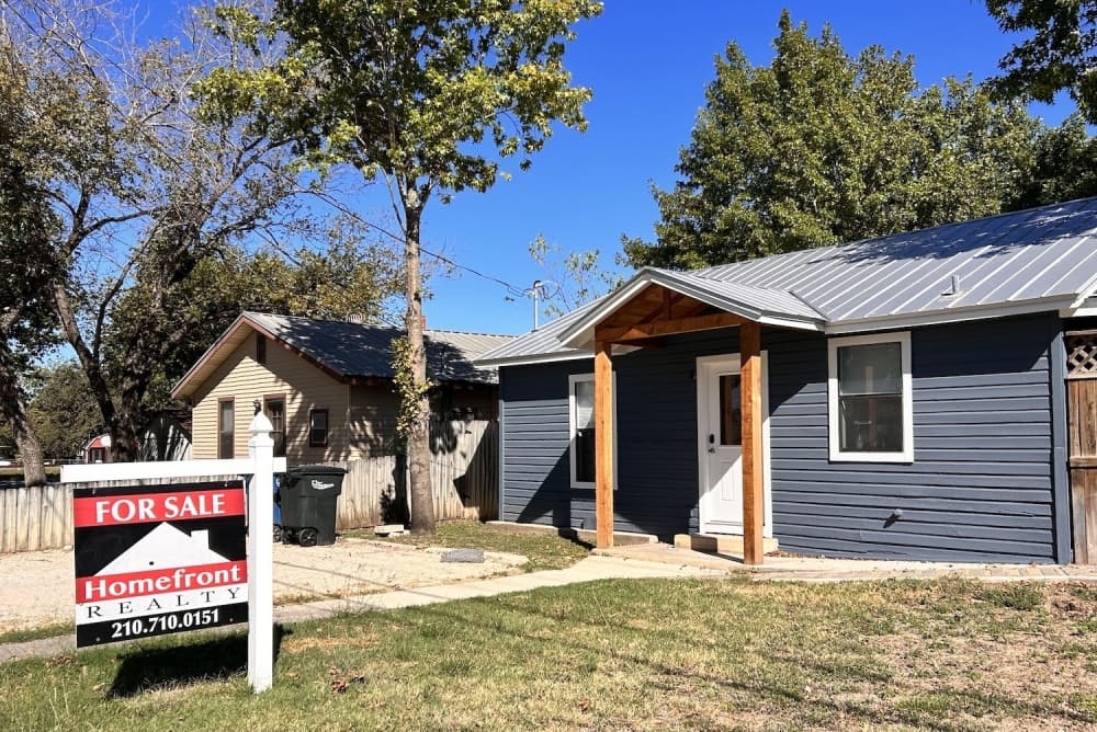 Homes in New Braunfels stayed on market less than 3 months in October