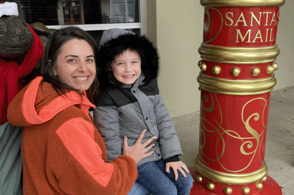 Bastrop museum sending free letters to Santa by way of 'magical mailbox'