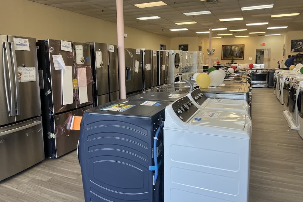 Big Saving Appliance sells discount appliances in Lewisville