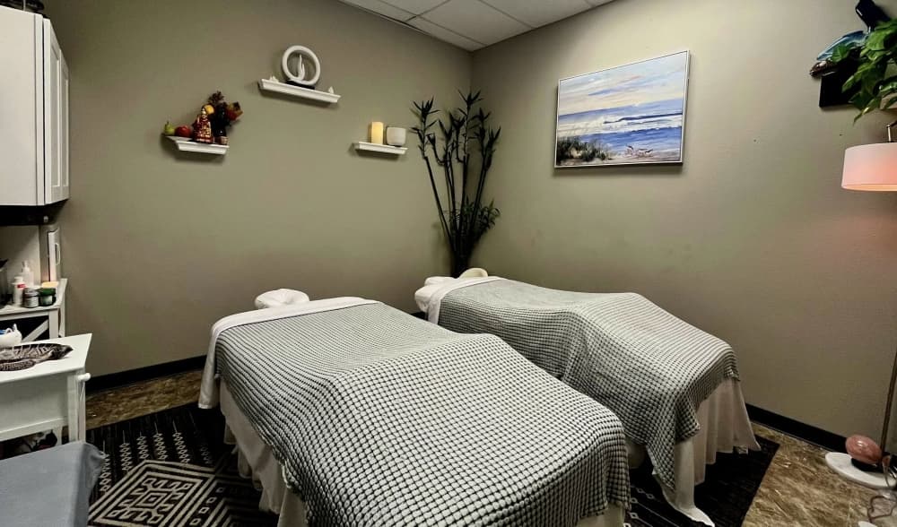 Opulent Salon Suites opens in Seabrook