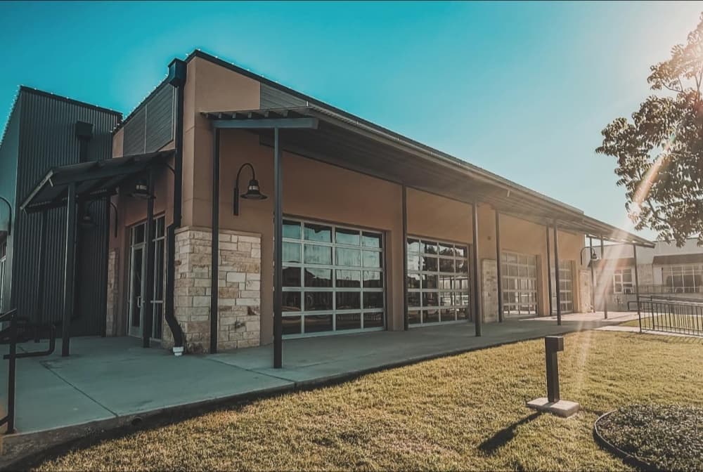 The Argyle Open offers sports simulators and food in Northlake
