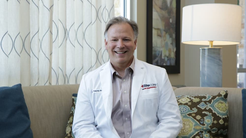Dr. Antill a physician at Elitecare Emergency Hospital discusses what to do if you have chest pain and when to seek treatment.