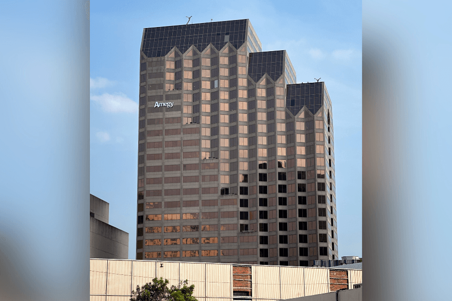 Amegy Bank moves its headquarters to Downtown San Antonio to reinforce the bank’s commitment to the community.