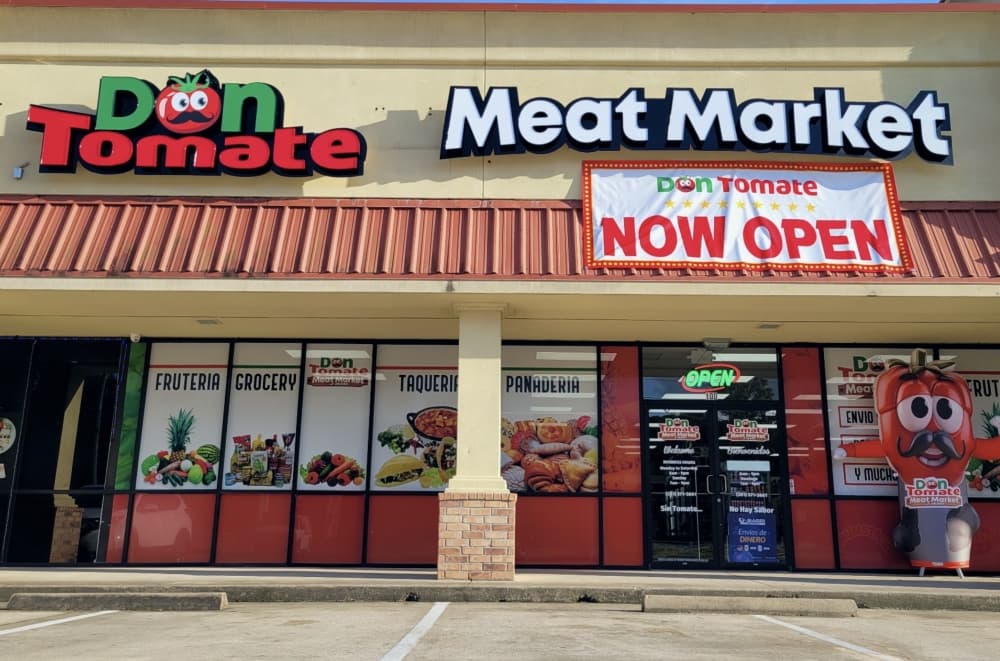 Mexican grocery store, taqueria now open on FM 1488