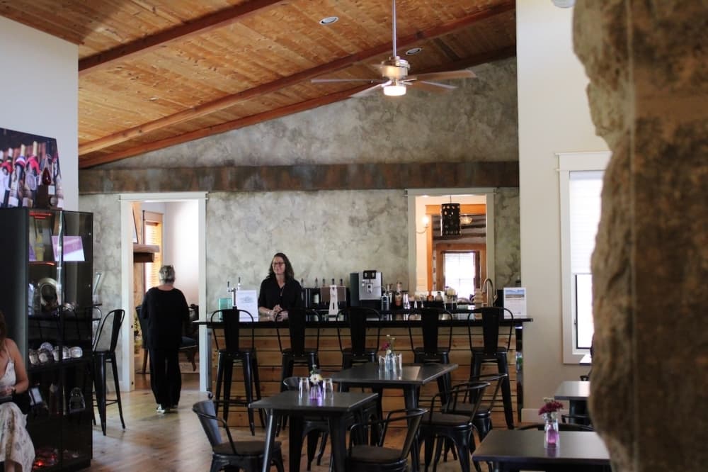 Bending Branch Winery adds new tasting room to Hill Country location