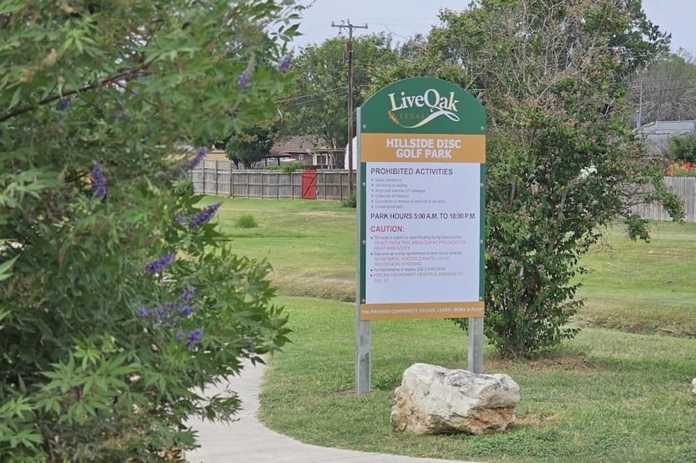 Live Oak begins adding new signage to city parks