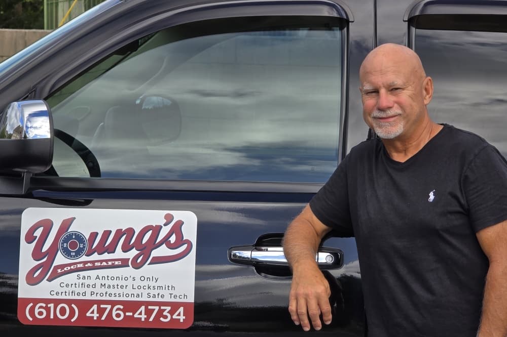 Young’s Lock and Safe Service now open in San Antonio