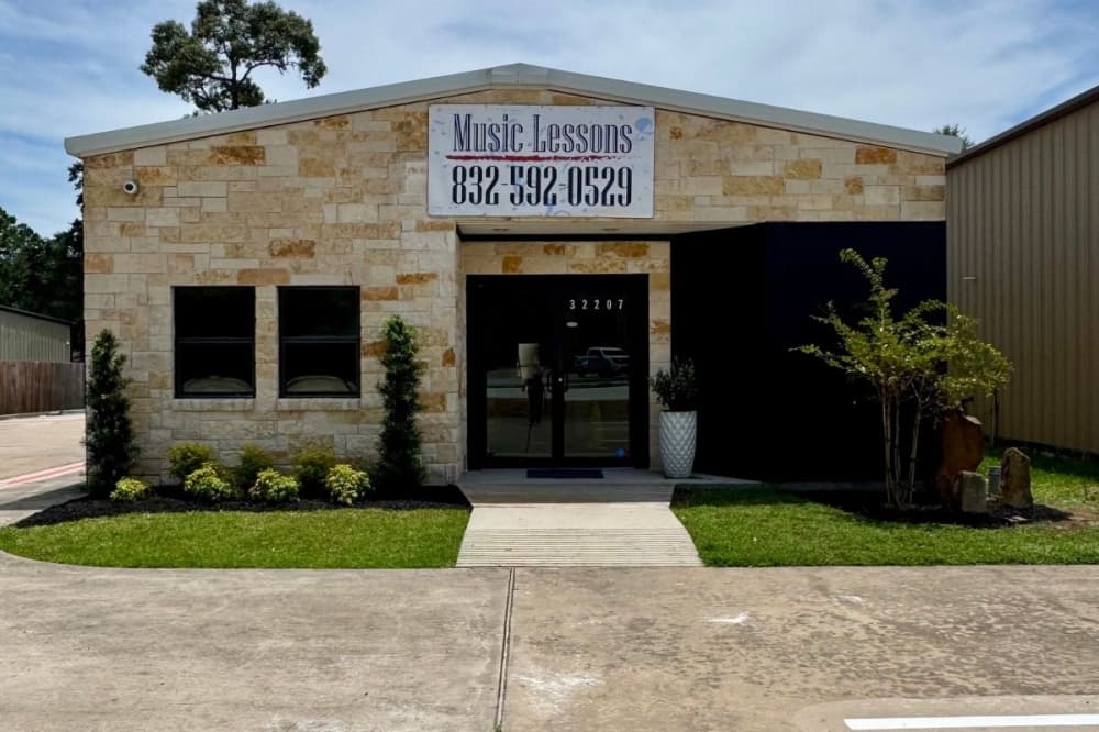 Leading Note Studios brings music education to Magnolia