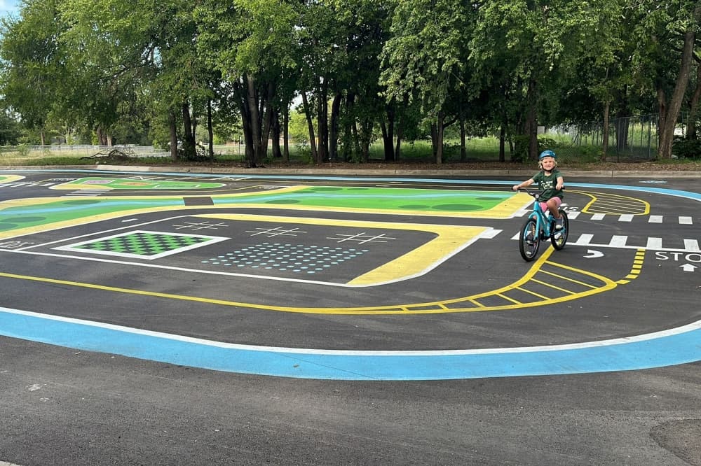 New bike safety learning area opens at East Austin’s Parque Zaragoza