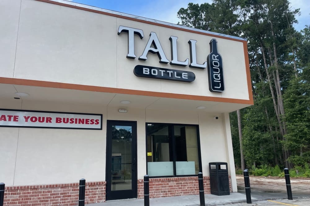 Tall Bottle Liquor to open in Roman Forest