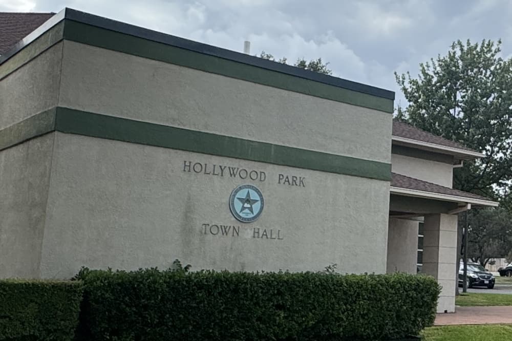 Hollywood Park to draft ordinance updating town’s workman’s compensation