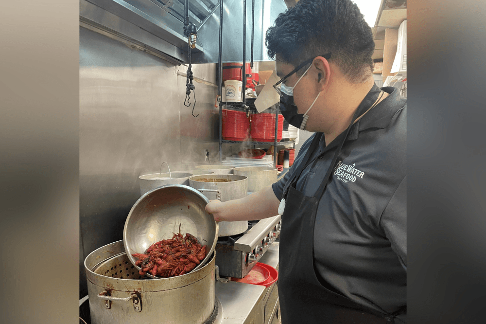 Signature seafood boil at Blue Water Seafood Houston featuring Gulf Coast shrimp, snow crab, and crawfish—prepared from the freshest local catches that highlight the restaurant’s 30-year dock-to-table seafood legacy.