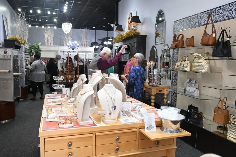 Brightside Boutique closing after 27 years in business