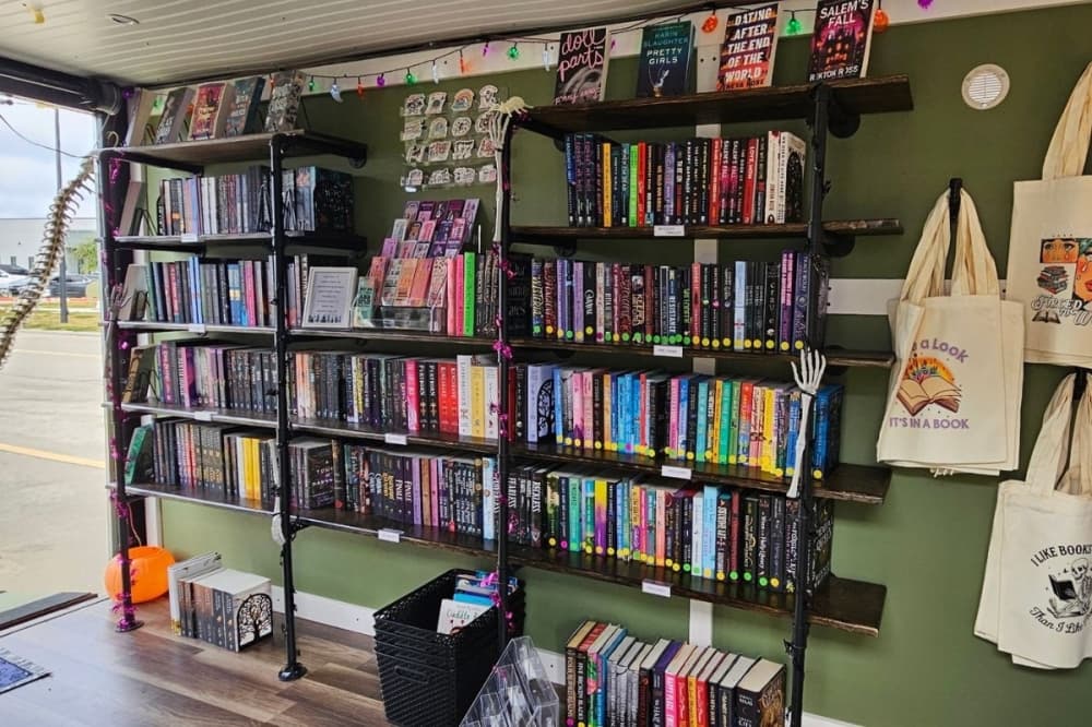 Enchanted Chapters brings mobile bookstore pop-ups across Greater Houston