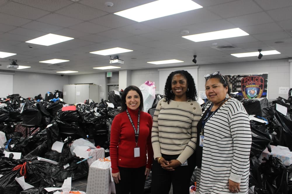 Katy ISD Police Department prepares holiday gifts for 740 students through Santa Claus Cops program