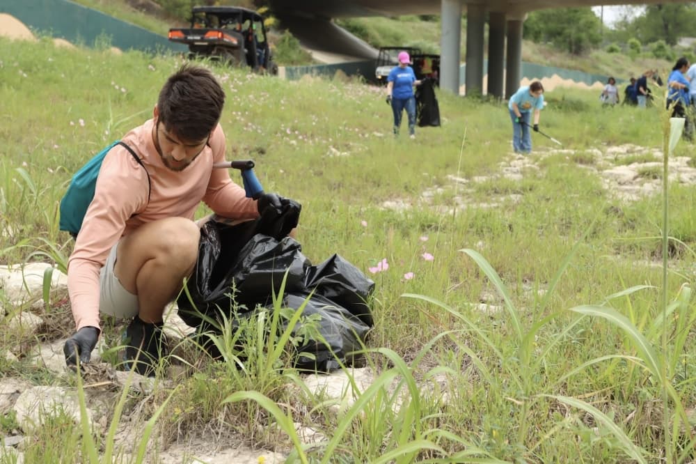 San Antonio parks department volunteer program offers diverse ways to give back