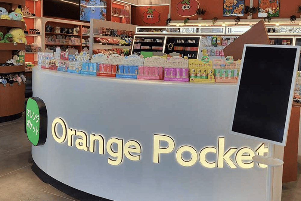 Orange Pocket pop culture gift shop opens in Shenandoah