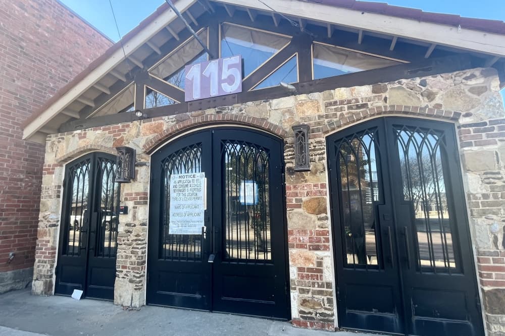 Combined bar, coffee shop concept to open on Oak Street in Roanoke