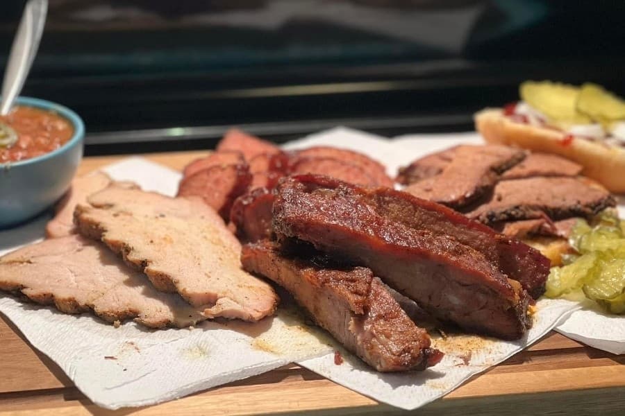 Vick's Texas BBQ closes on FM 1488