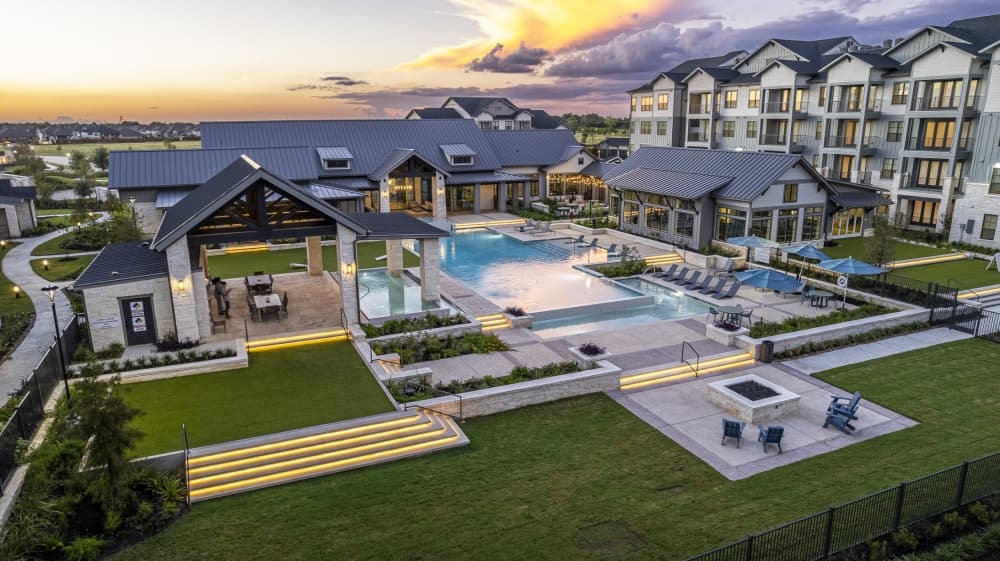 Residents flock to Asher Towne Lake for its upscale living and unparalleled location